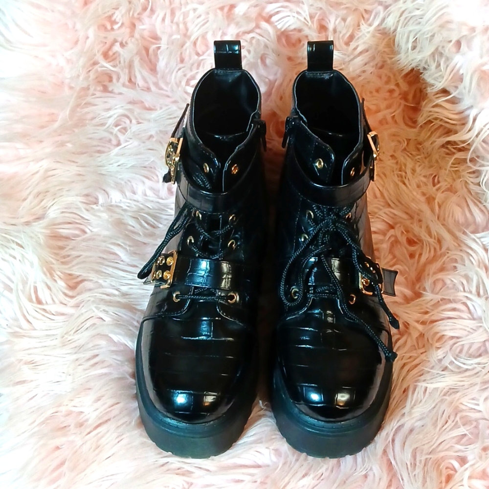 Forever 21 Black combat boots with buckle details 7 wide